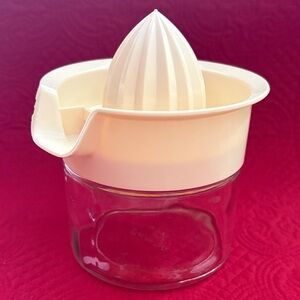 Vintage GEMCO 12 OZ. MANUAL CITRUS JUICER retro lemon